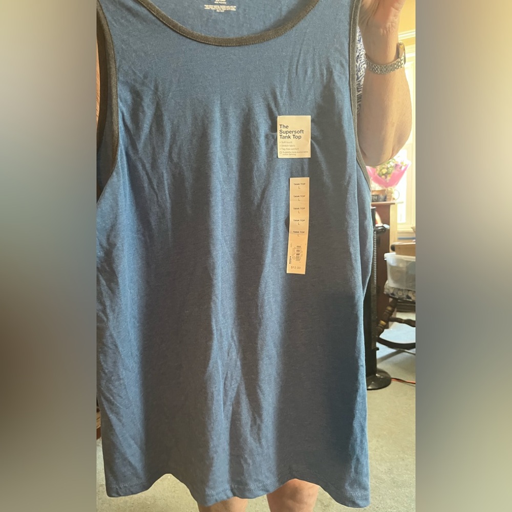 2 large men tank tops new